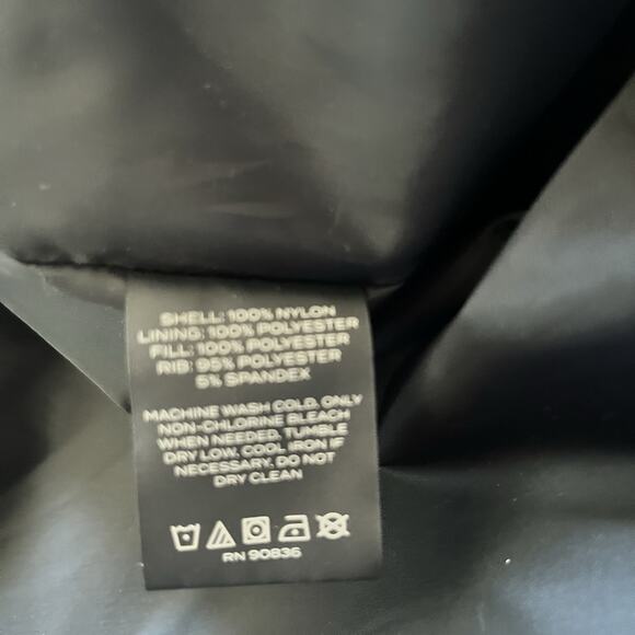 Mercer Mettle Boxy Quilted Bomber Puffer Jacket Women S Black Pockets Logo NMT - Picture 7 of 7